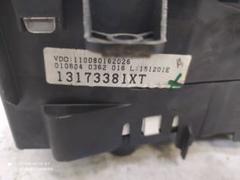 Opel Meriva A Speedometer (instrument cluster) 13173381