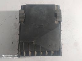 Volkswagen Golf V Module de fusibles 1K0937125