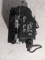 Volkswagen Golf VI Rear door lock 7L0839016D