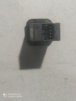 Audi A6 S6 C7 4G AUX-pistokeliitin 4G0035474A