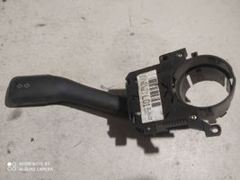 Volkswagen Bora Commodo de clignotant 8L0953513G