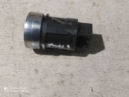 Volkswagen Touareg II Engine start stop button switch 7P1905217