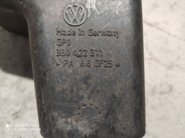 Volkswagen PASSAT B5.5 Réservoir de liquide de direction assistée 3B0422371