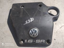Volkswagen Golf IV Couvercle cache moteur 06A103925AC
