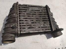 Audi TT Mk1 Välijäähdyttimen jäähdytin 8L9145805H