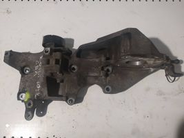 Volkswagen PASSAT B7 Support pompe injection à carburant 03L903143D