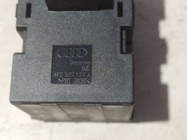 Audi A6 Allroad C6 Interrupteur d'éclairage de la cabine dans le panneau 4F0927123A