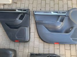 Volkswagen Touareg II Set interni 7P1867011BC