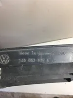 Volkswagen Bora Etupuskurin alempi jäähdytinsäleikkö 1J5853677B