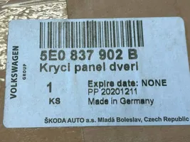 Skoda Octavia Mk3 (5E) Listwa / Uszczelka szyby drzwi przednich 5E0837902B