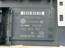 Volkswagen PASSAT B6 Priekšpusē loga pacēlāja motoriņš 1K0959793L
