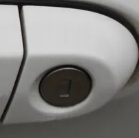 BMW 1 F20 F21 Wkładka zamka drzwi przednich 