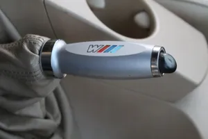 BMW X3 E83 Copertura della leva del freno a mano (tessuto in pelle) 