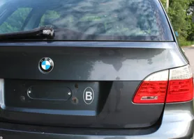 BMW 5 E12 Takaluukun/tavaratilan kansi 