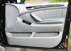 BMW X5 E53 Rivestimento del pannello della portiera anteriore 