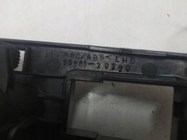 Toyota Avensis T220 Garniture, panneau de grille d'aération 5568605030