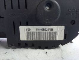 Seat Cordoba (6L) Tachimetro (quadro strumenti) W06K0920801E