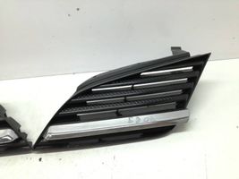 Nissan Primera Grille de calandre avant 62320AU300