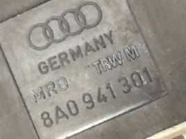 Audi 80 90 S2 B4 Muut kytkimet/nupit/vaihtimet 8A0941301  4A0941503C