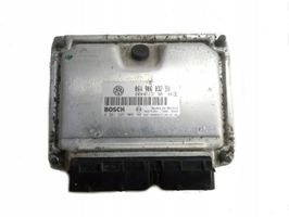 Volkswagen Jetta IV Sterownik / Moduł ECU 0261206909 06A906032BQ BO