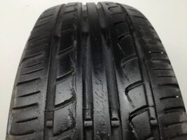 Volkswagen PASSAT B5 Opony letnie R15 PIRELLI