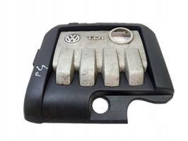 Volkswagen Golf V Крышка двигателя (отделка) 03G103925BL