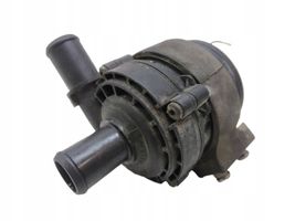 Renault Koleos I Water pump 8200285950