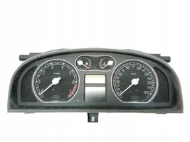 Renault Laguna II Compteur de vitesse tableau de bord 8200291332