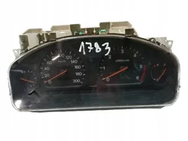 Mitsubishi Galant Compteur de vitesse tableau de bord MR216547