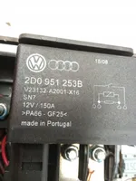Volkswagen Touareg I Skrzynka bezpieczników / Komplet 