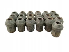 KIA Sportage Nuts/bolts 