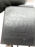 Audi A6 S6 C6 4F Skrzynka bezpieczników / Komplet 370