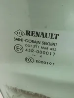 Renault Megane III Vetro del finestrino della portiera anteriore - quattro porte SAINT