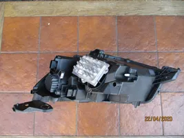 Peugeot 2008 II Lampa przednia 9823193480