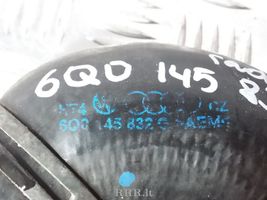 Volkswagen Polo IV 9N3 Välijäähdyttimen letku 6Q0145832G