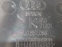 Audi Q3 8U Kojelaudan sivupäätyverhoilu 8U0857086