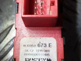 Audi Q3 8U Sonstige Schalter / Griffe / Umschalter 8U0959673E