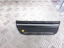 Audi Q3 8U Aizmugurējā sliekšņa dekoratīvā apdare (ārējā) 8U0853375