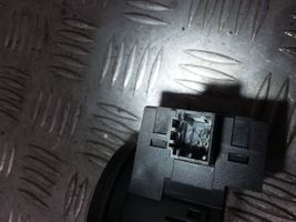 Citroen Xantia Käynnistyksenestolaitteen lukulaite (pysty) 9635631680