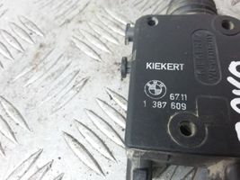 BMW 3 E36 Polttoainesäiliön korkin lukko 67111387609