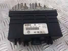 Volkswagen Golf III Блок управления двигателя 032906026A