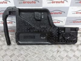 Subaru Legacy Kita bagažinės apdailos detalė 95086AG003