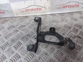 Audi A4 S4 B5 8D Supporto pompa ABS 