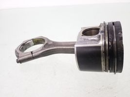 Subaru Legacy Piston avec bielle 0506081