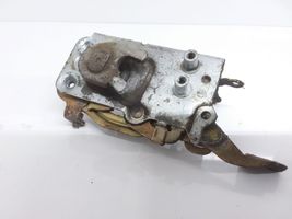 BMW 5 E28 Zamek drzwi przednich 1876386