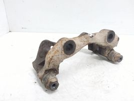 Volkswagen PASSAT B4 Plaquette / support d'étrier avant 