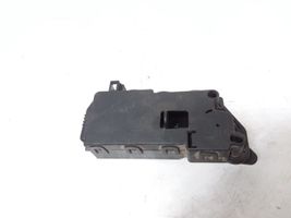 Volvo V50 Verrouillage du bouchon du réservoir de carburant 30716754