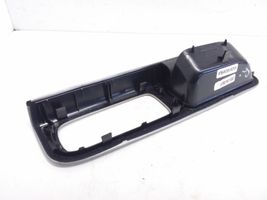 Volvo C30 Rivestimento della maniglia interna per portiera anteriore 8663815