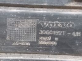 Volvo C30 Couvre soubassement arrière 30681921