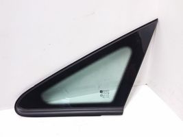 Opel Zafira B Fenêtre triangulaire avant / vitre 13123920